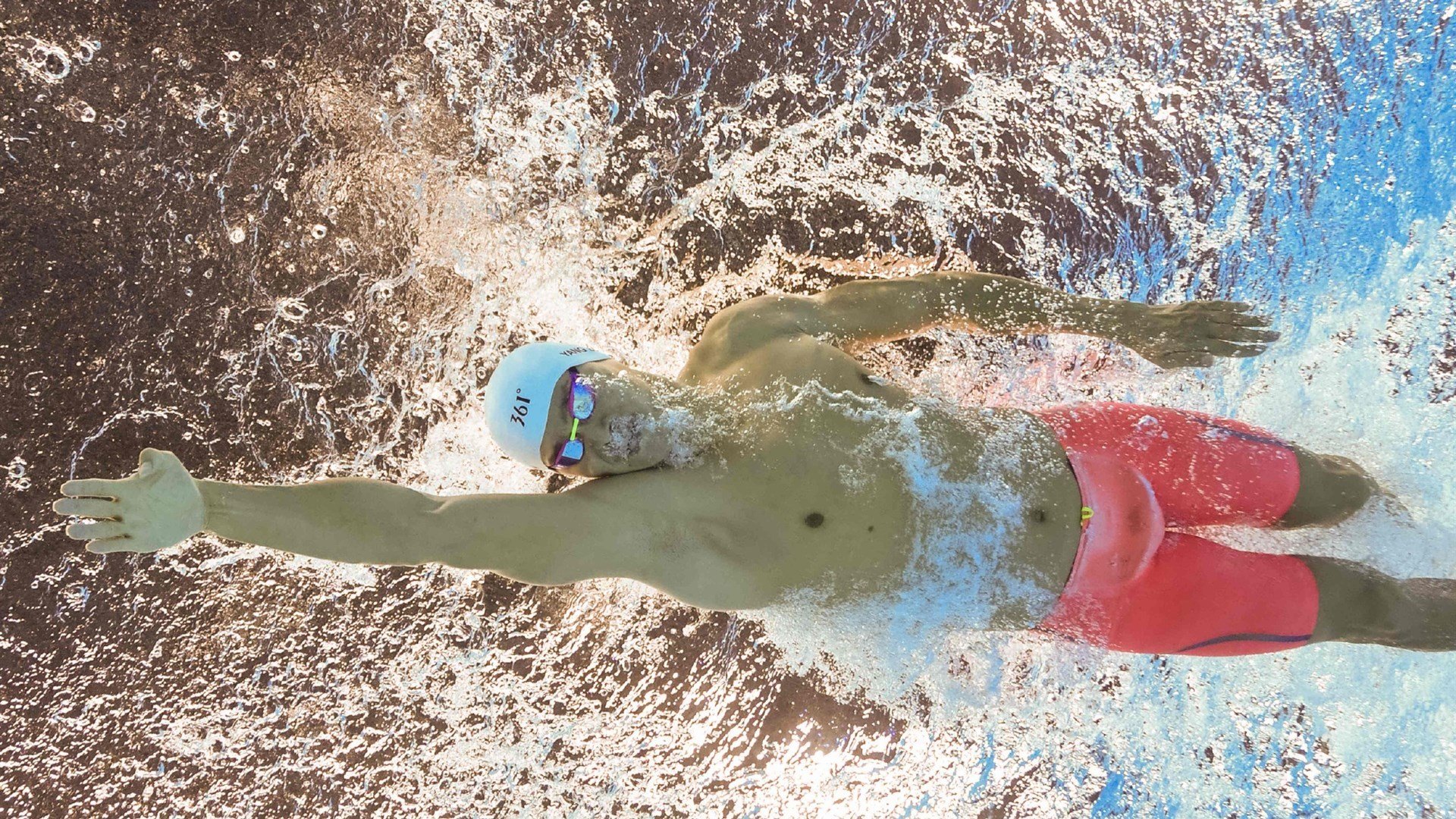 劳塔罗的制胜之夜,NBA季后赛的意外英雄