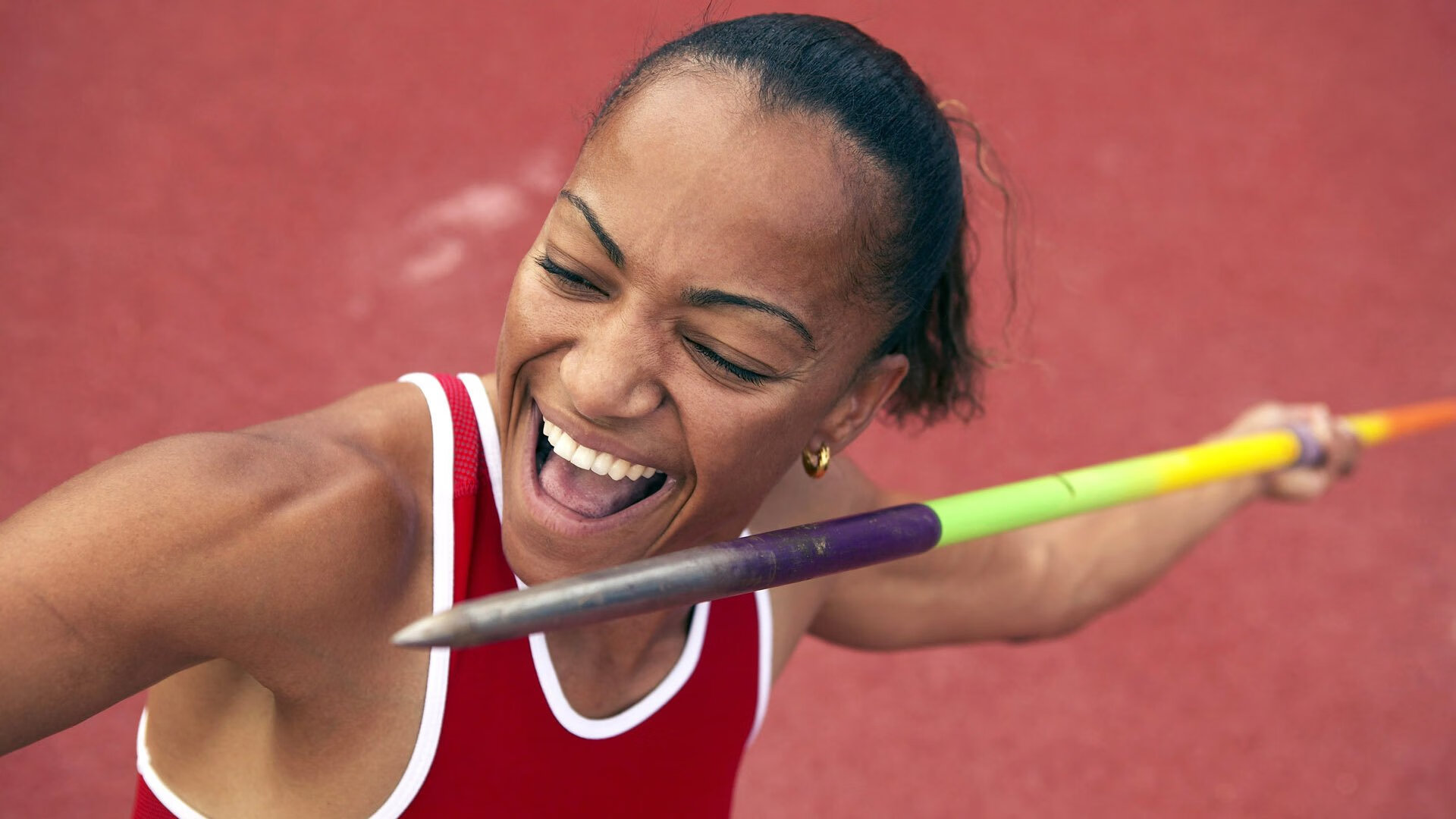 范弗利特爆发如惊雷，开拓者轻取上海队显实力